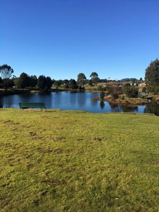 Waratah Waterfall Retreat Unit 1 Free Pay Tv In Two Rooms Free Wifi מראה חיצוני תמונה