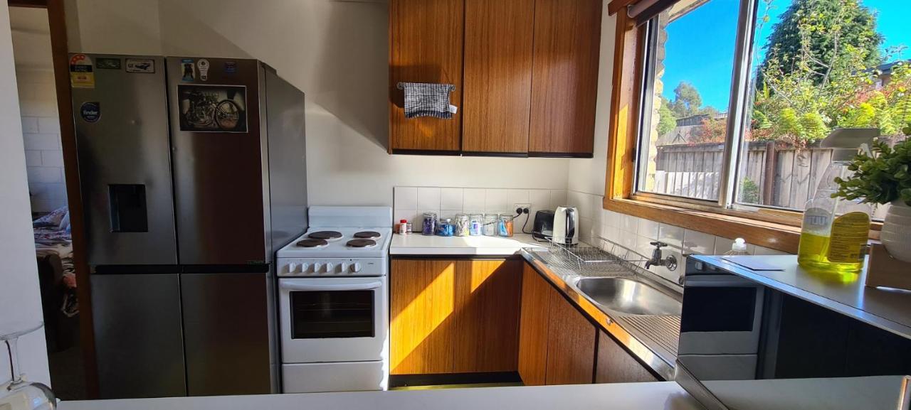 Waratah Waterfall Retreat Unit 1 Free Pay Tv In Two Rooms Free Wifi מראה חיצוני תמונה