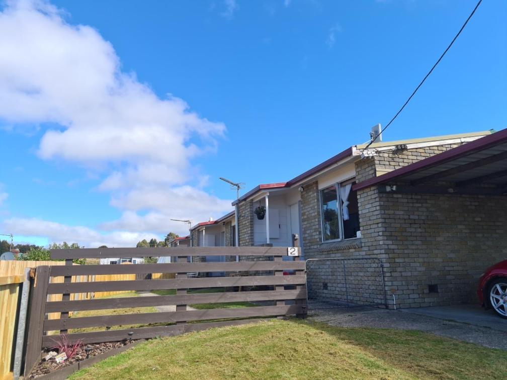 Waratah Waterfall Retreat Unit 1 Free Pay Tv In Two Rooms Free Wifi מראה חיצוני תמונה