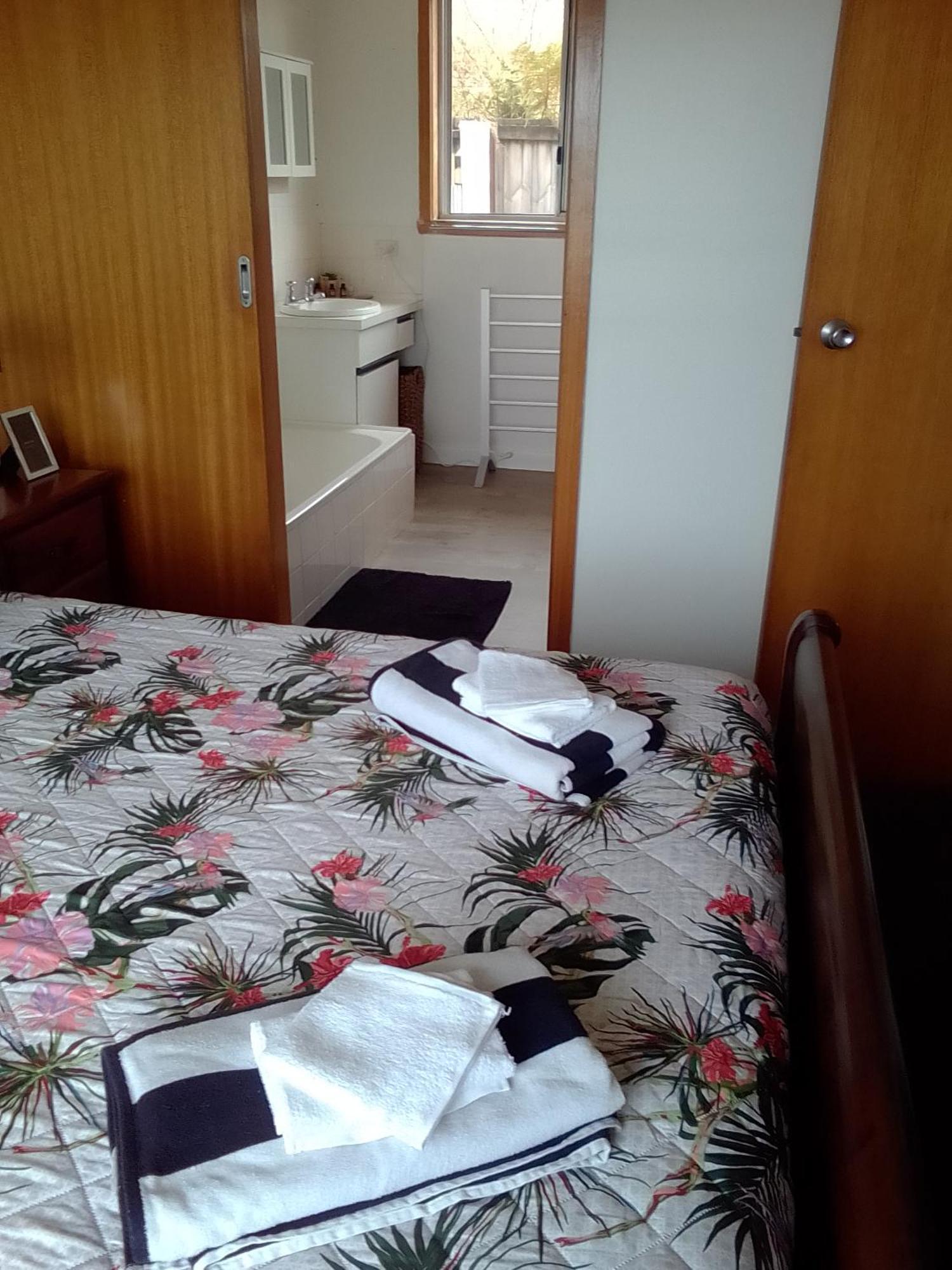 Waratah Waterfall Retreat Unit 1 Free Pay Tv In Two Rooms Free Wifi מראה חיצוני תמונה