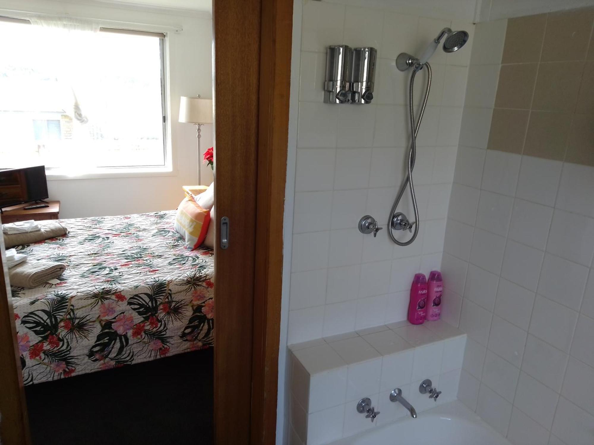 Waratah Waterfall Retreat Unit 1 Free Pay Tv In Two Rooms Free Wifi מראה חיצוני תמונה